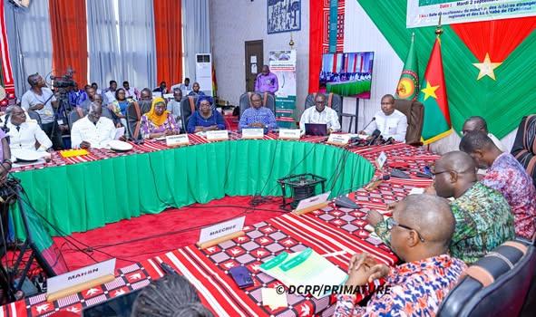 Modernisation de l’administration : le Gouvernement évalue les réformes et fixe de nouvelles orientations