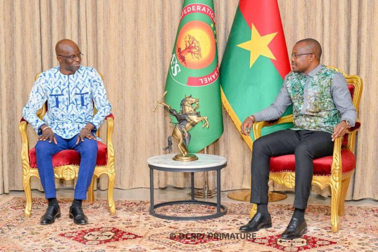 Performance bancaire : la Banque Postale du Burkina Faso présente son bilan au Premier ministre