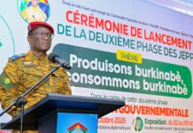 Exposition gouvernementale : Le Camarade ministre d’État en charge de la guerre ouvre le « Dialogue avec le Peuple » sur les enjeux de défense et de sécurité 